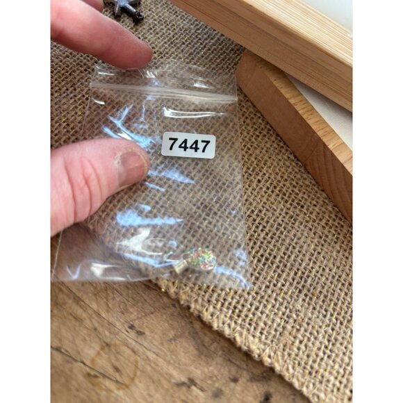 925 marked Silver Teardrop Pendant With Multicolored CZ Gemstones - Picture 12 of 12